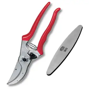 Felco 4 Pruner And 903 Sharpener Combo Pack Felco 4 Pruner And 903 Sharpener Combo Pack