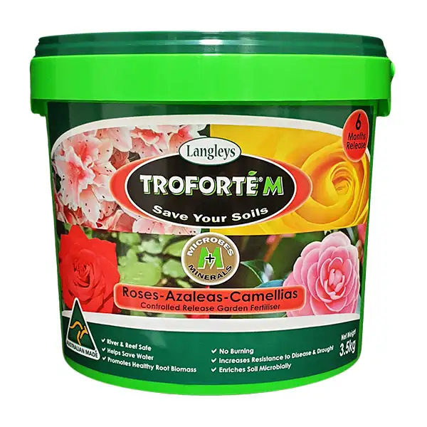 Fertilising Roses Fertilising Roses