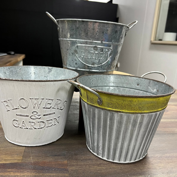 Tin Pots- Set Of 3 Tin Pots- Set Of 3